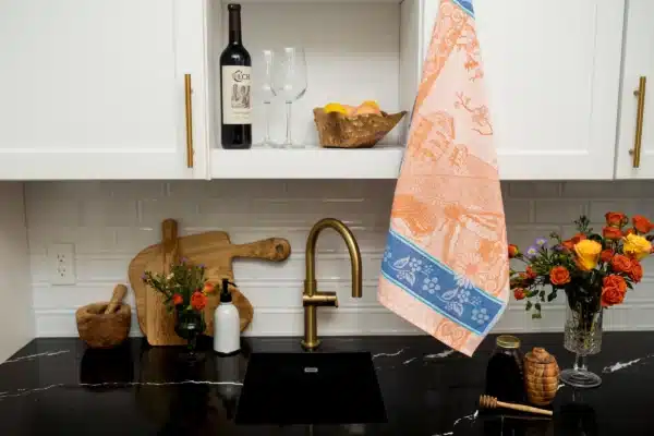 Crystal Arrow Honey Bees Jacquard Cotton Tea Towel