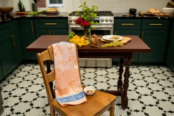 Crystal Arrow Honey Bees Jacquard Cotton Tea Towel