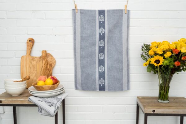 Thistle Crystal Arrow Jacquard Tea Towel Navy Blue