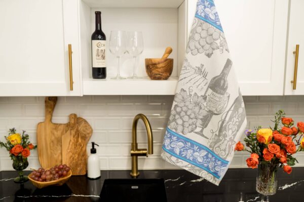 Wine Crystal Arrow Jacquard Tea Towel Gray Blue