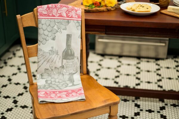 Wine Crystal Arrow Jacquard Tea Towel Gray Red