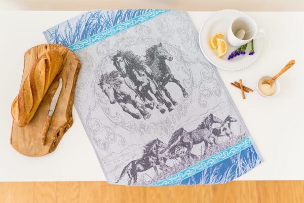 Mustang Trio Jacquard woven tea towel - Blue
