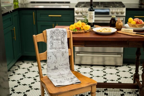 Wyoming State Map Crystal Arrow Jacquard tea towel Black