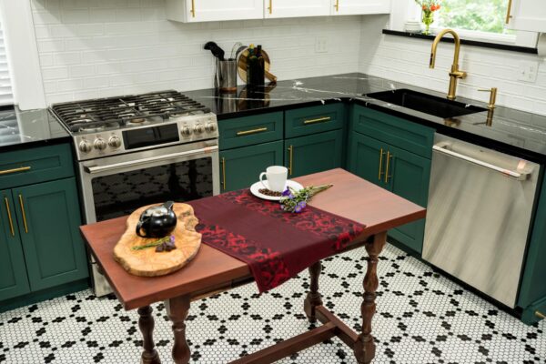 Red Roses Jacquard Cotton Tea or Kitchen Towel